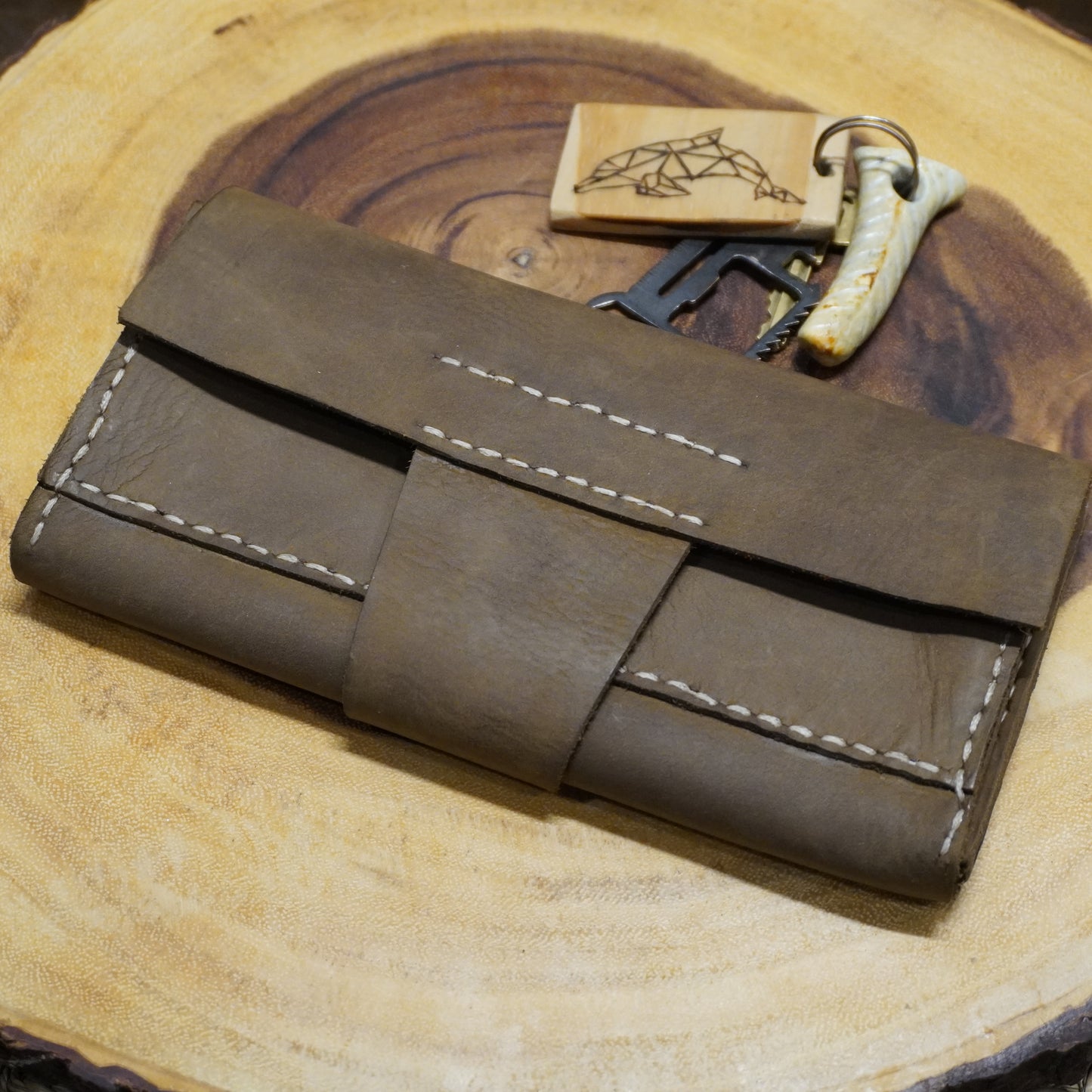 Hand-Stitched Premium Leather Wallet – Vintage Brown